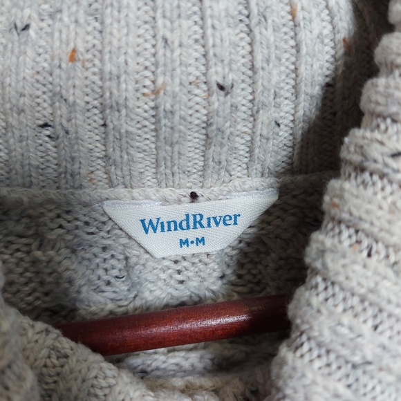 Ladies Wind River knit sweater size M - Picture 2 of 5